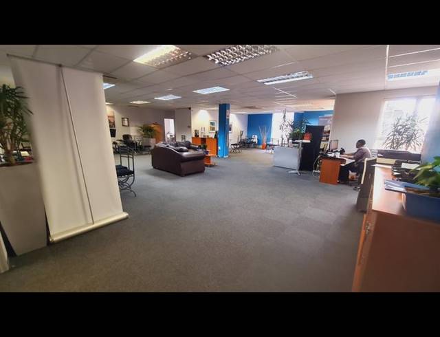 BUSINESS PROPERTY TO RENT IN FAERIE GLEN